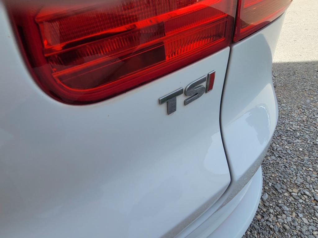 2017 Volkswagen Tiguan Sport - Photo 16