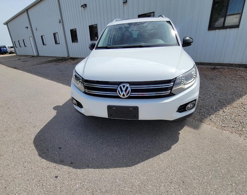 2017 Volkswagen Tiguan Sport - Photo 9