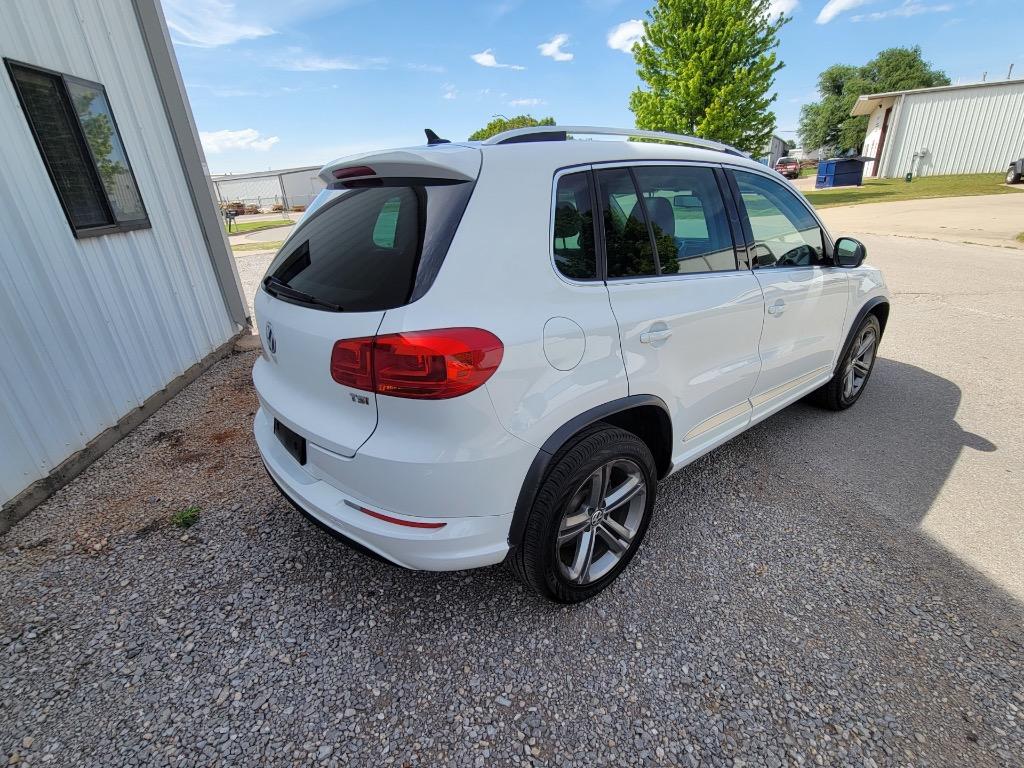 2017 Volkswagen Tiguan Sport - Photo 6