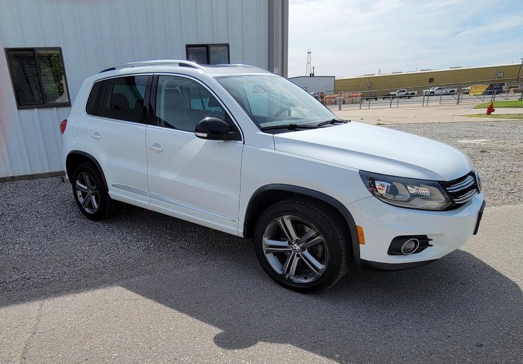 2017 Volkswagen Tiguan Sport - Photo 8