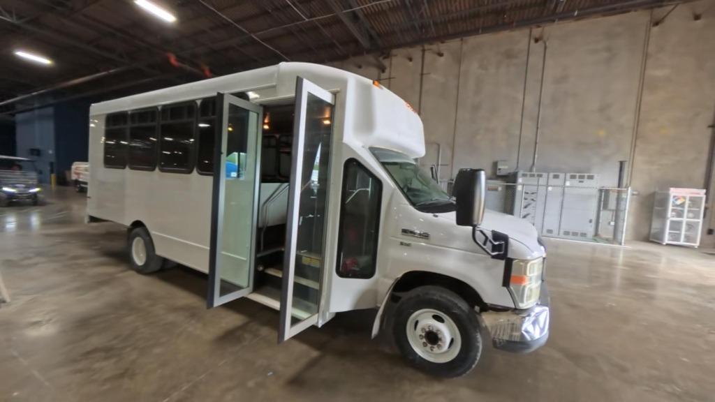 2014 Ford E-Series Cutaway